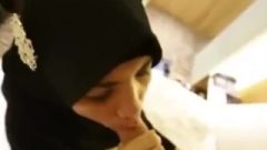 Arabic Oriental Bitch Wearing Naqab Smashed In Hotel